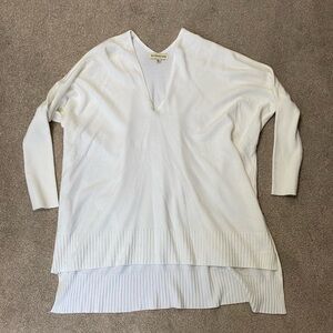 Everybody Talks Oversized Hi Low Cream V Neck Sweater Size M/L